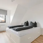 Eden - Ohligs Hauptbahnhof, Balkon, Küche, 2 Zimmer, Renoviert 2025 Apartamento Solingen